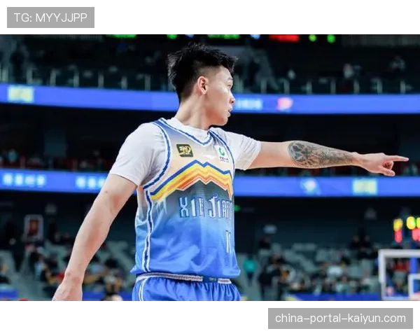 赵睿末节独得15分，新疆队逆转战胜浙江队晋级总决赛